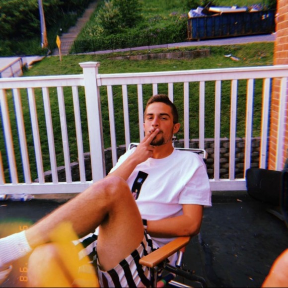 Meet your Posher, Kyle - Picture 1 of 1